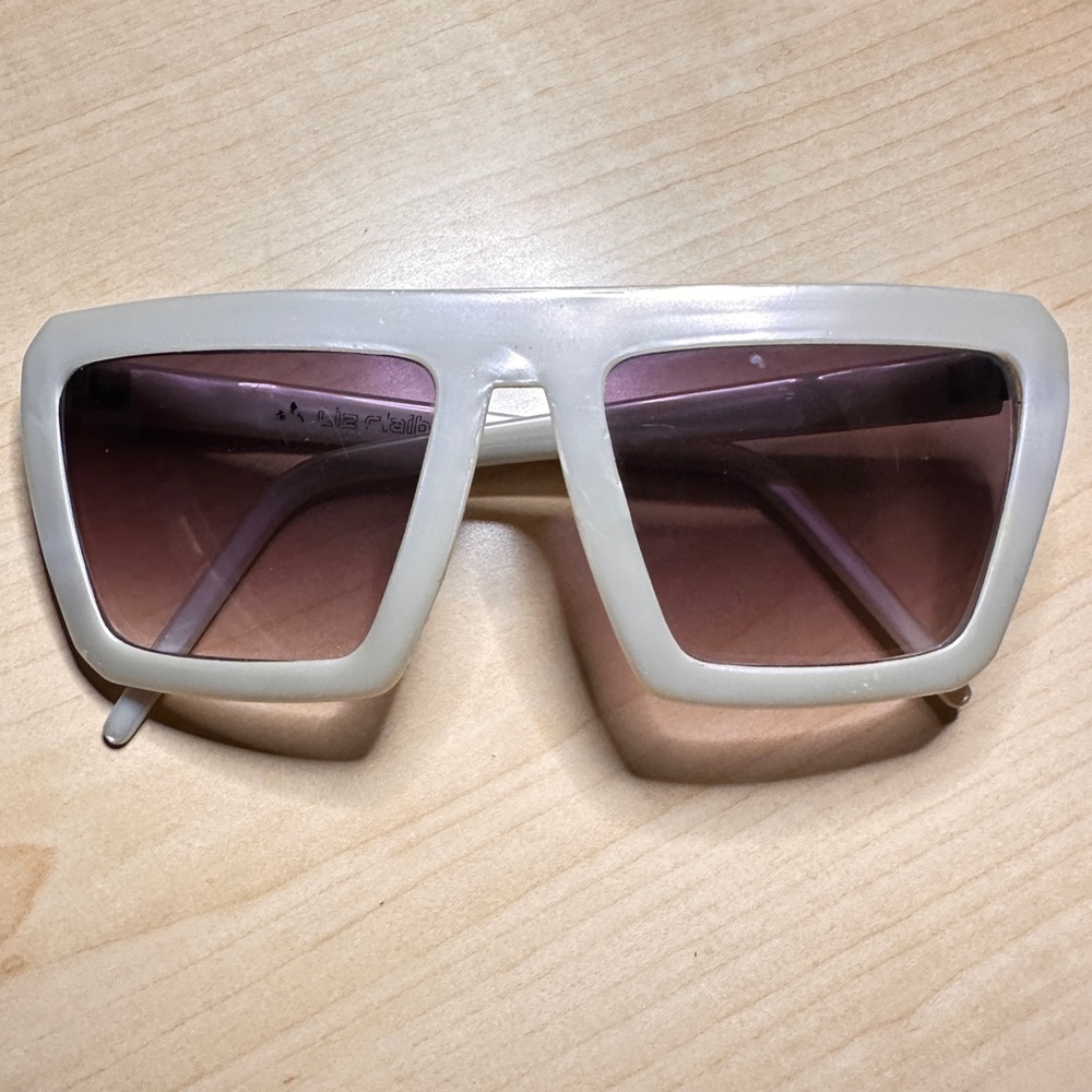 Liz Claiborne Pearlized White Sunglasses - Vintage
